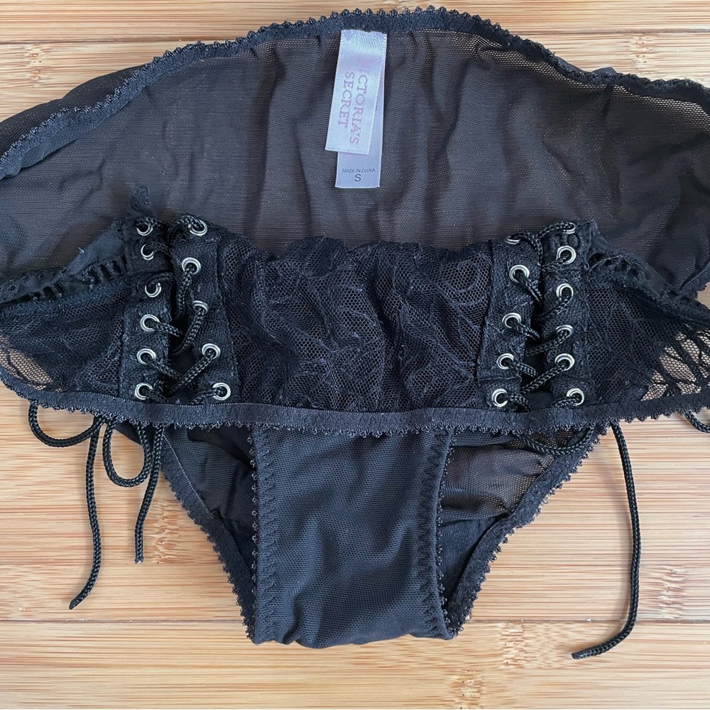 Vtg Victoria’s Secret Lace Up Panty - Picture 8 of 13